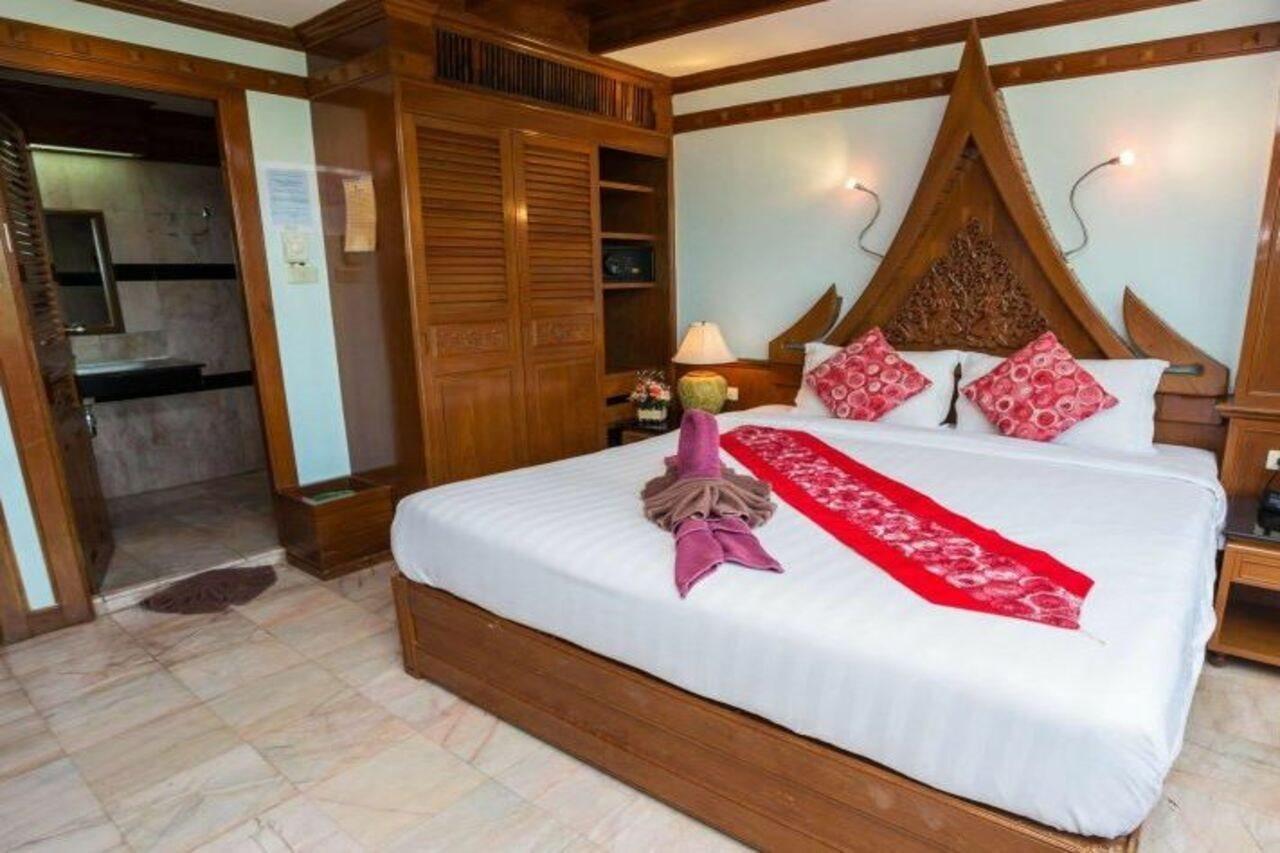 Patong Beach Bed And Breakfast Esterno foto