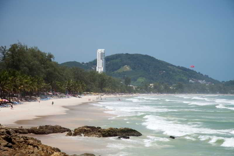 Patong Beach Bed And Breakfast Esterno foto